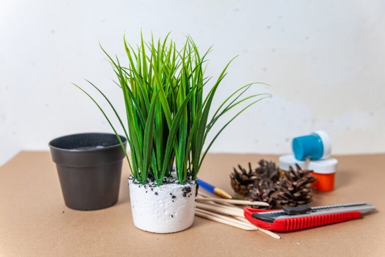 Sustainable DIY Craft Ideas Using Recycled Materials